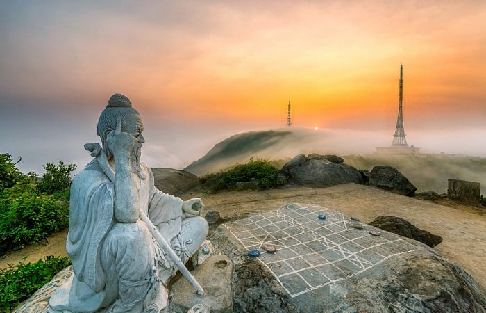 Ngắm Đà Nẵng từ đỉnh Bàn Cờ