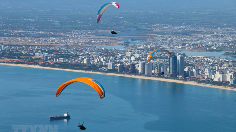 Đơn Vị Đủ Điều Kiện Hoạt Động Dù Lượn Tại Bán Đảo Sơn Trà