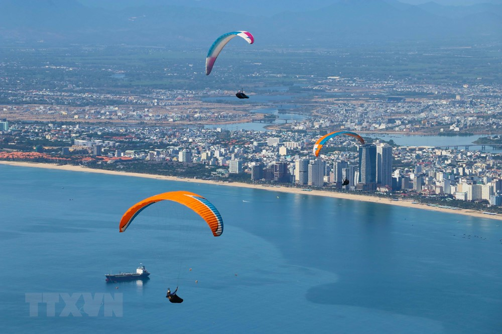 Đơn Vị Đủ Điều Kiện Hoạt Động Dù Lượn Tại Bán Đảo Sơn Trà