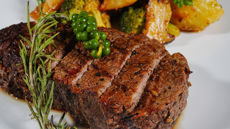 Ăn bò bít tết Wagyu ở Đà Nẵng