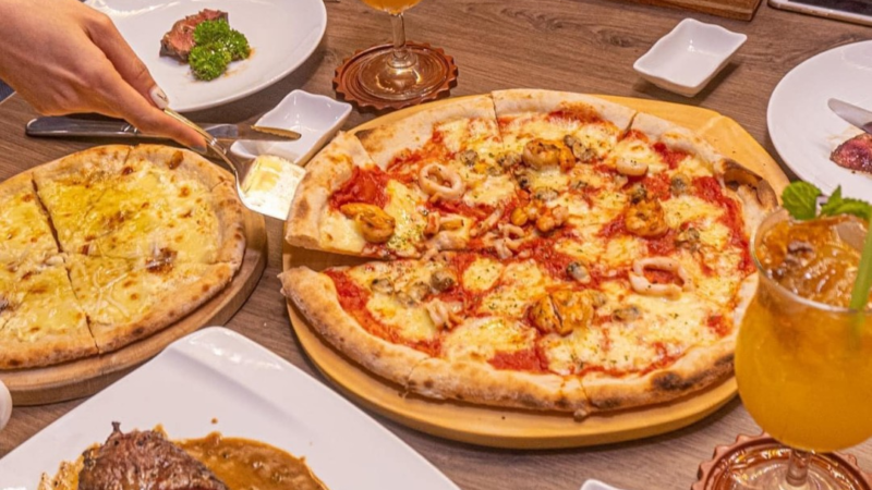 Phân biệt pizza kiểu Mỹ và kiểu Ý siêu đơn giản, bạn biết chưa?