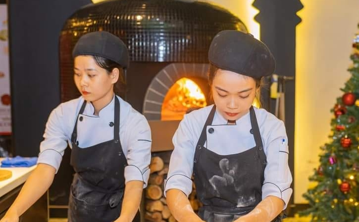 Bật mí cách làm đế bánh pizza giòn thơm ngon