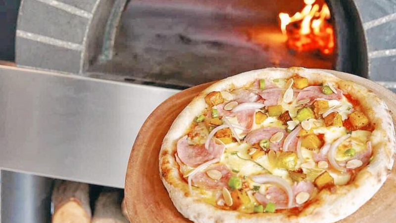Pizza Hawaii – món Âu nổi tiếng có khó chế biến như lời đồn?