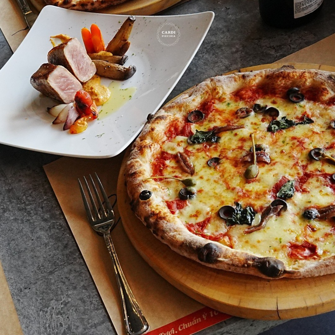 Pizza có bao nhiêu calo? Ăn bánh pizza có gây béo không?